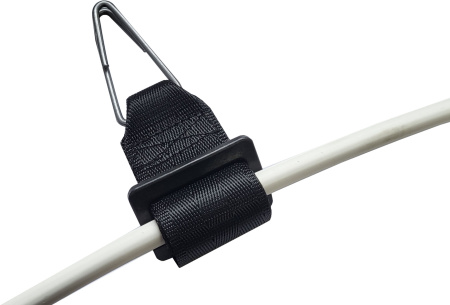 Диэлектрический поддерживающий зажим SS 10 25 предназначен для подвески кабелей ADSS с внешним диаметром от 8 до 30 мм на проходных опорах и столбах