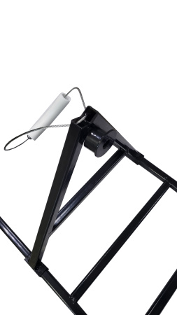 Устройство для переноски и отмотки барабанов с оптическим кабелем. Диаметр барабана до 56см, ширина до 65см, вес до 65кг.